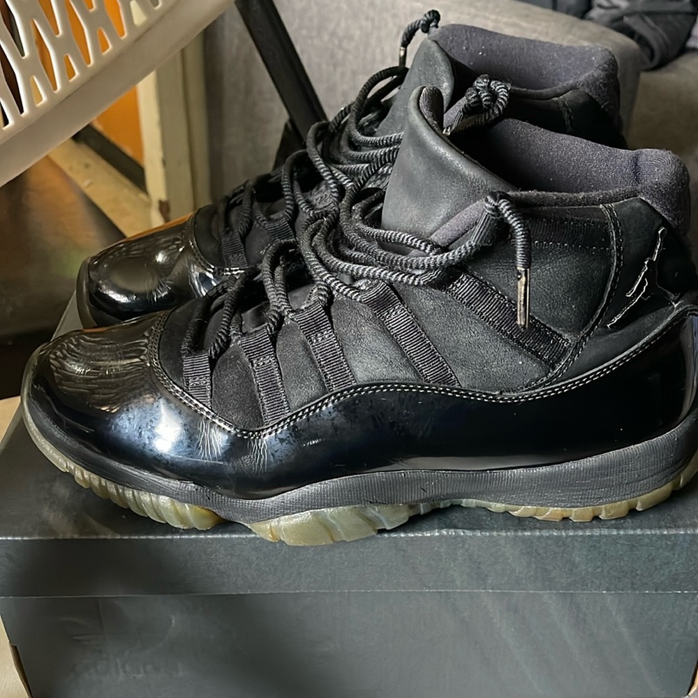 Jordan 11’s Cap and Gowns